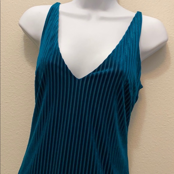 Emerald aqua green velvet dress - Picture 2 of 6